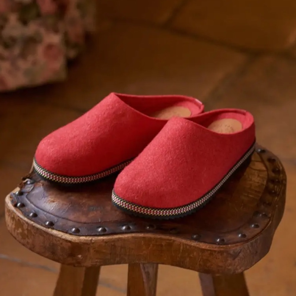 Penelope Chilvers for Anthropologie ‘Sami’ Slippers